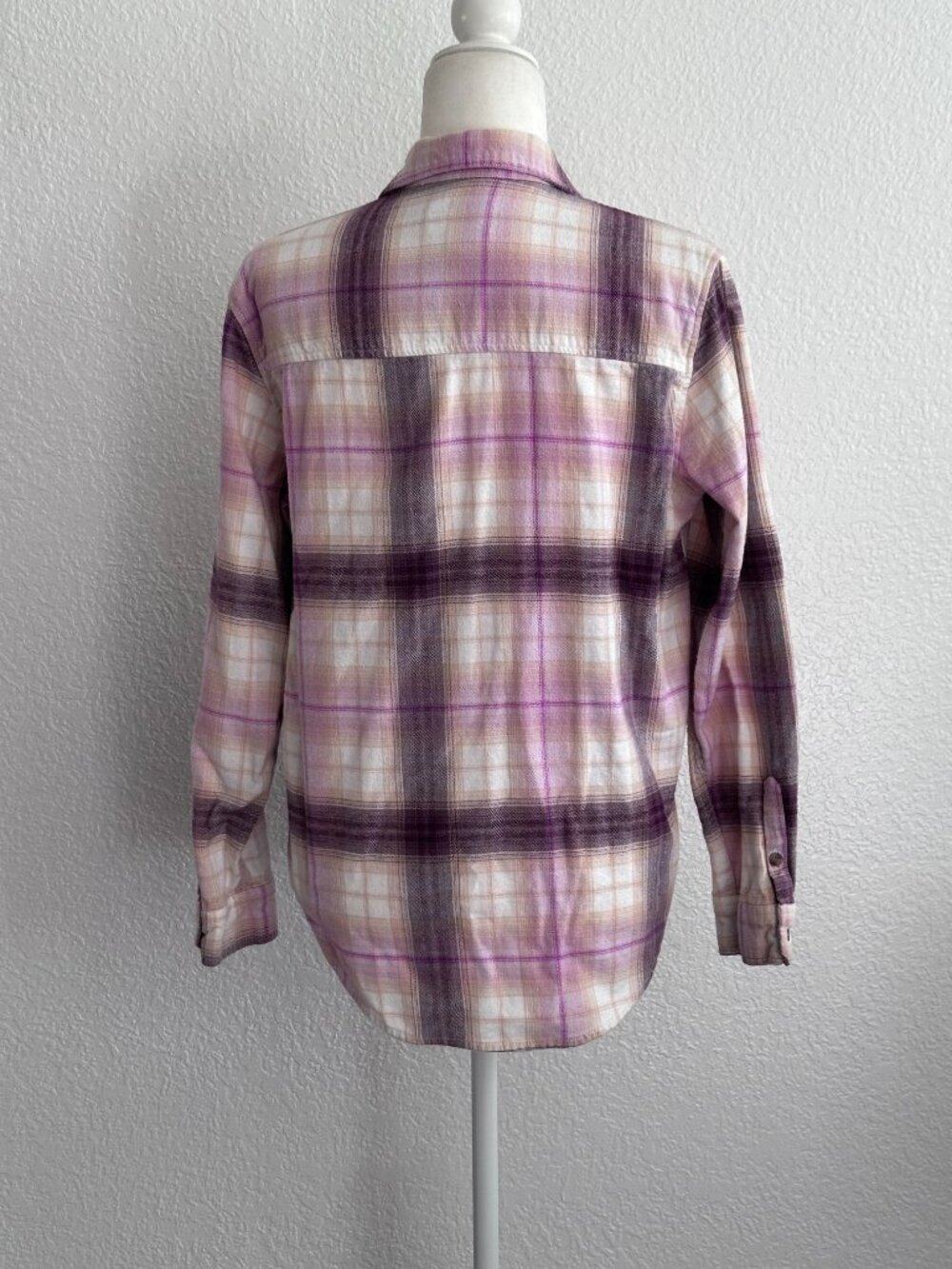 Universal Thread Plaid Flannel Button-Up Shirt | Purple Pink Plaid | Size Small - Picture 5 of 7